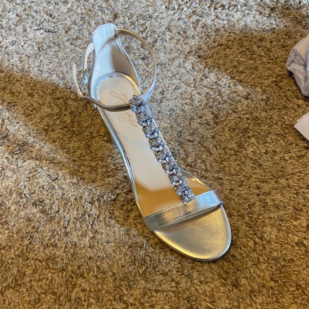 Badgley mischka heels